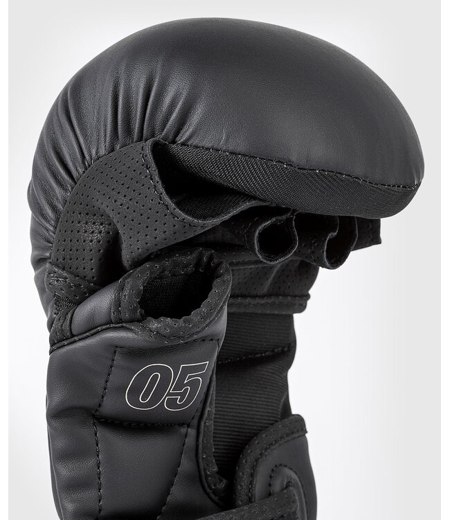 Venum Impact Evo Sparring MMA Handschoenen Zwart