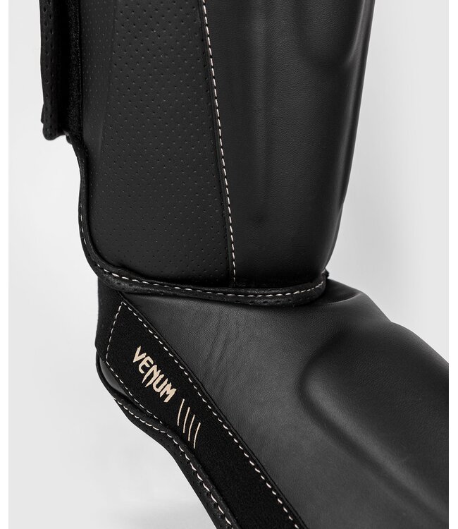 Venum Impact Evo Kickboxing Schienbeinschoner Schwarz
