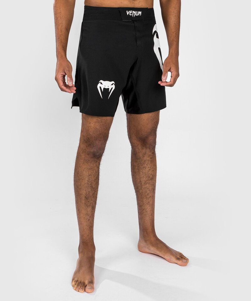 Venum Venum Fightshorts Light 5.0 Zwart Wit