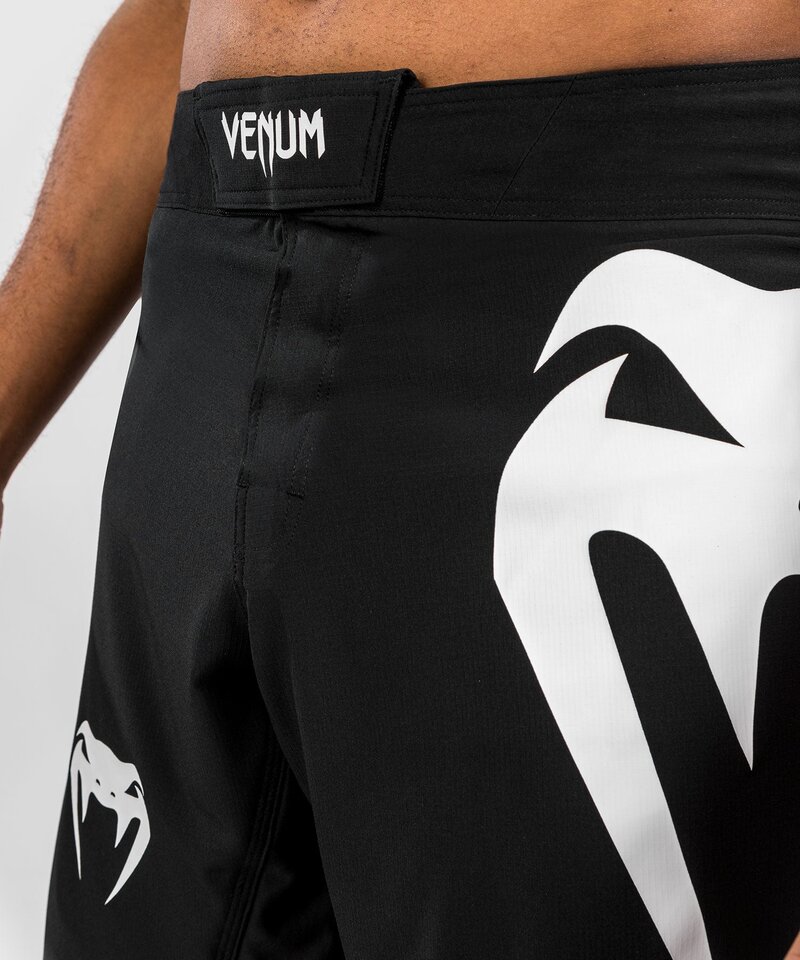 Venum Venum Fightshorts Light 5.0 Zwart Wit