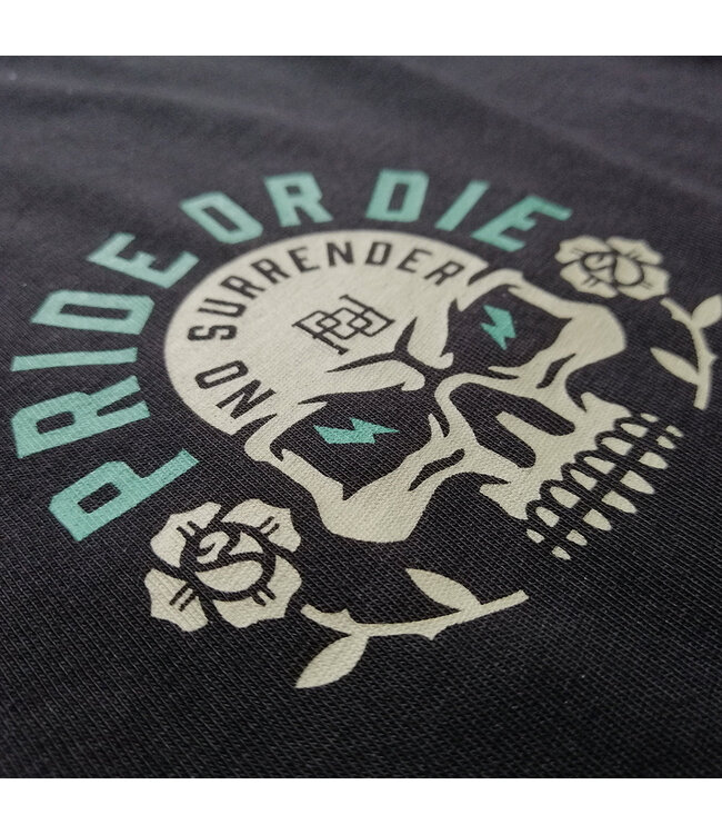 Pride or Die PRIDE or Die T-shirt NO SURRENDER Katoen Zwart