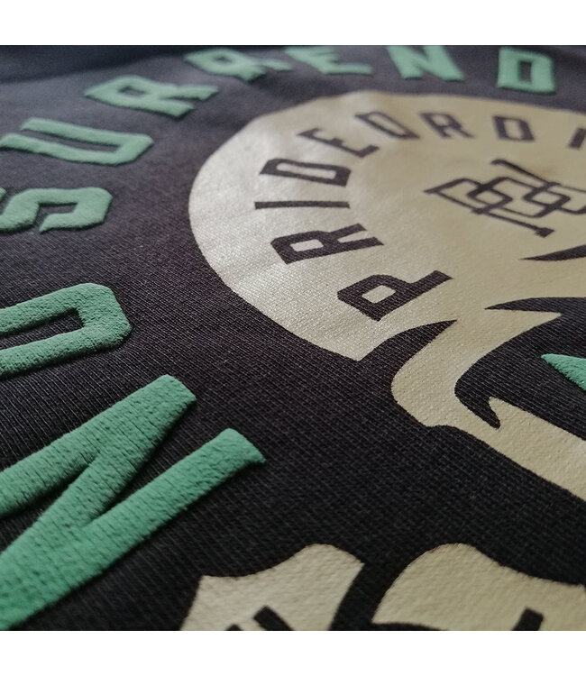 PRiDE or DiE Hoodie Sweater NO SURRENDER Black