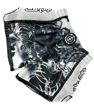 Fluory Fluory Muay Thai Shorts "Tiger vs Dragon" Zwart Wit MTSF113