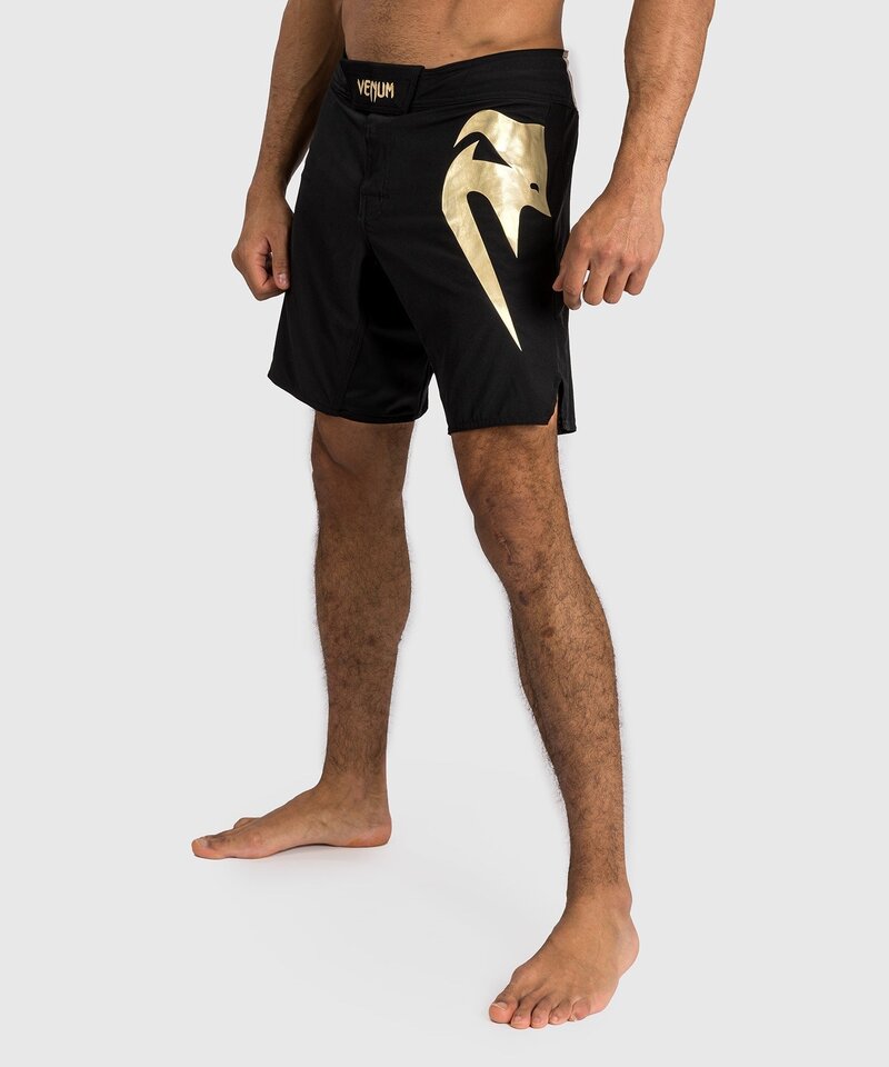 Venum Venum Fightshorts Light 5.0 Black Gold