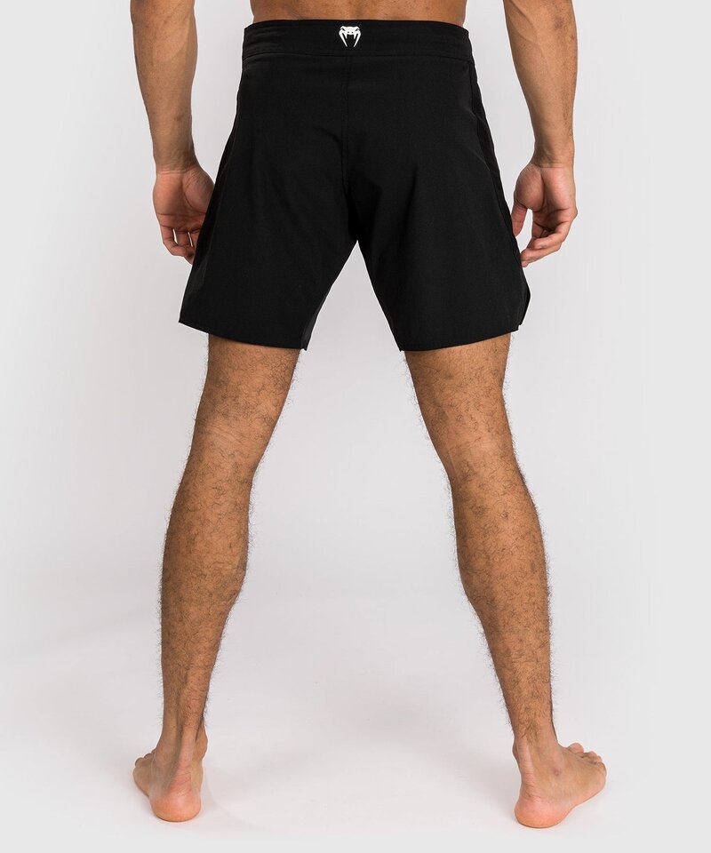 Venum Venum Contender Fightshorts Vechtsportbroek Zwart Wit