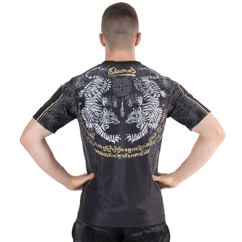 8 Weapons 8 Weapons Functional Dry Fit T-shirt Tiger Yant Zwart Geel