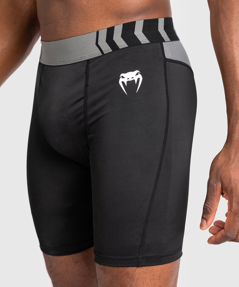 Venum Venum Tempest Herren Vale Tudo Shorts Schwarz Grau