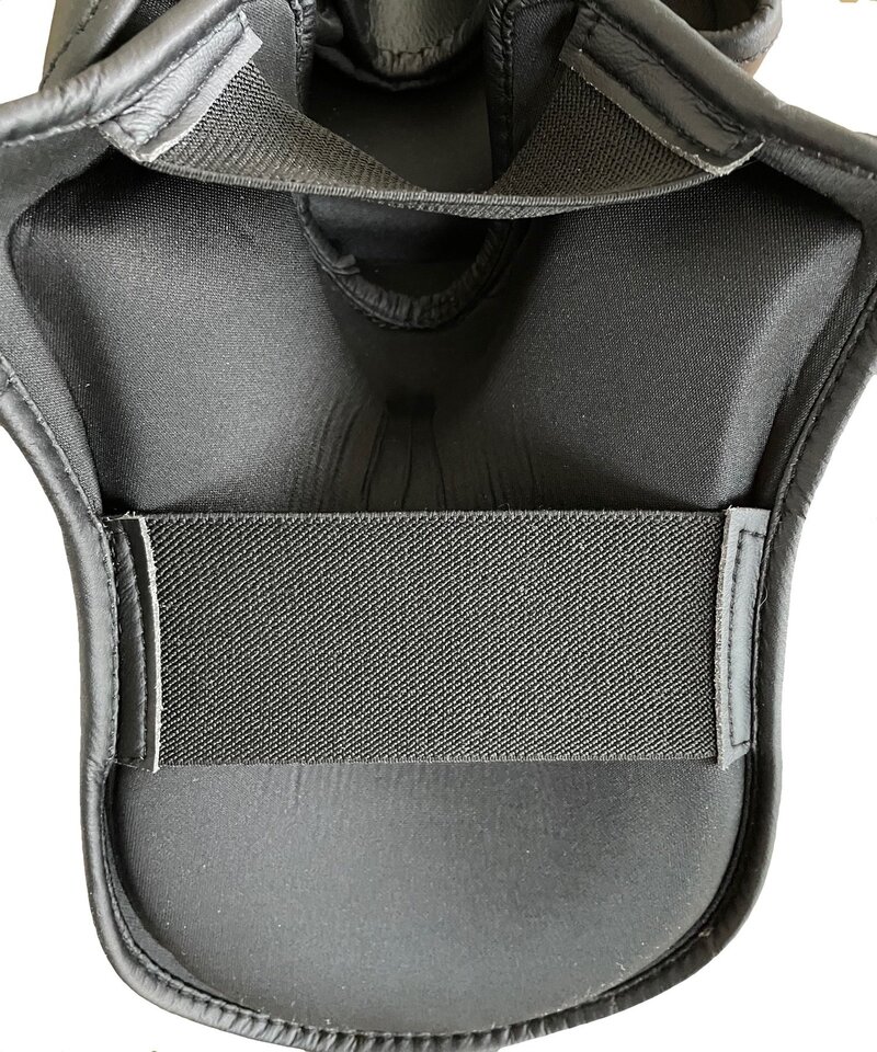 PunchR™  PunchR™ Pro Range Shinguards Black Red