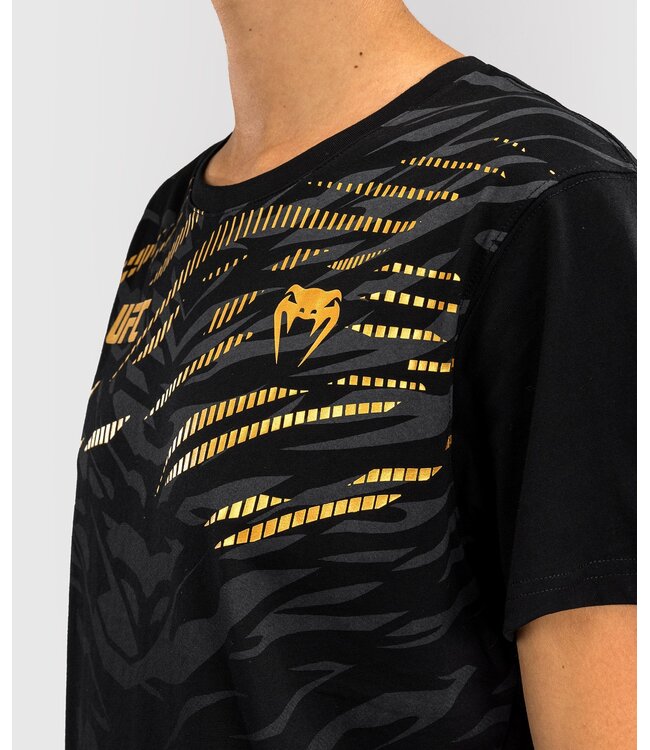 UFC Fusion Venum Replica T-Shirt Dames Champion Goud
