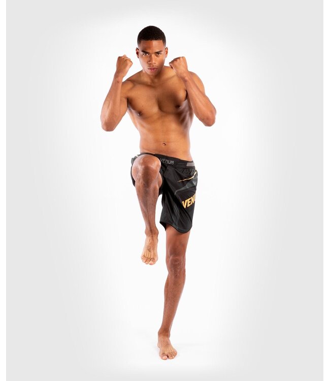 Venum Athletics Fightshorts Zwart Goud