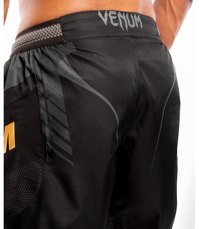 Venum Athletics Fightshorts Black Gold