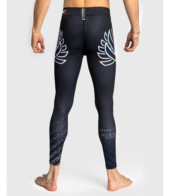 Venum x Tekken 8 Jin Kazama Spats Blau Schwarz Weiß