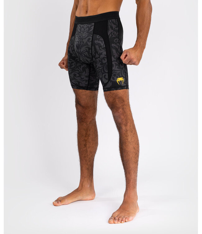 Venum x Ilia Topuria Unmatched Vale Tudo Shorts Schwarz Gold