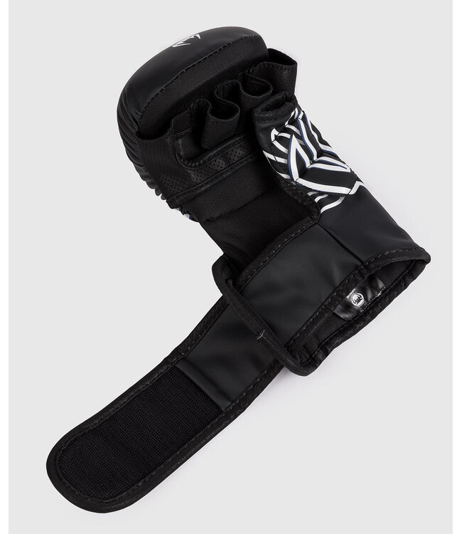 Venum x TEKKEN 8 Jin Kazama MMA Sparrings Handschuhe Blau Schwarz Weiß