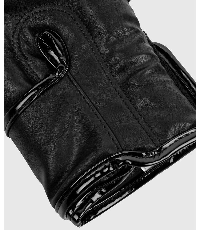 Venum Venum Impact Muay Thai Boxhandschuhe Schwarz Rot