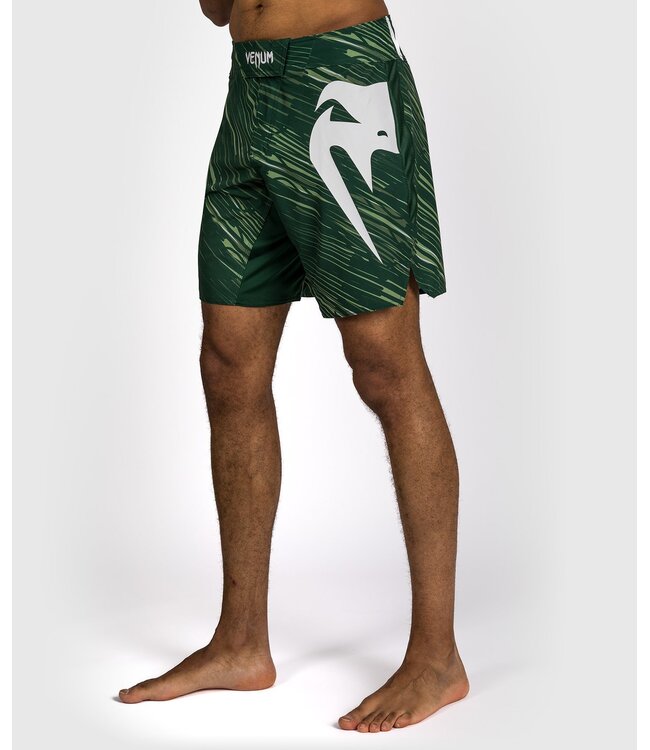 Venum Light 5.0 Rapid Fightshorts Forest Green