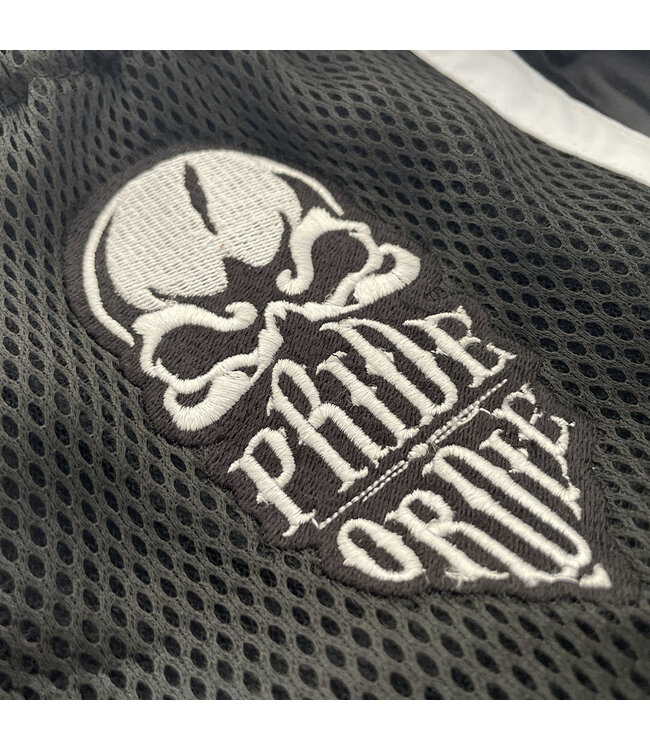 Pride or Die PRIDE or DiE Pirate V.2 Muay Thai Shorts schwarz Weiß
