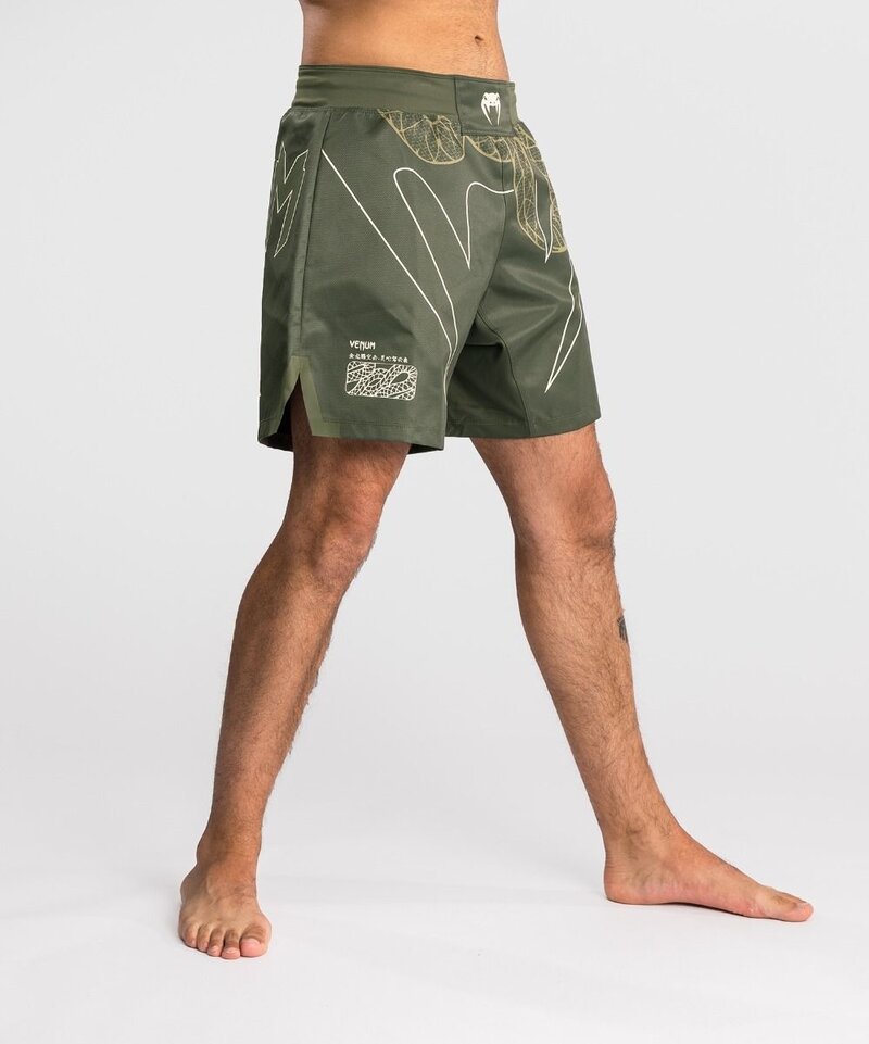 Venum Venum Serpenti Fightshorts Kaki Brons Ivoor