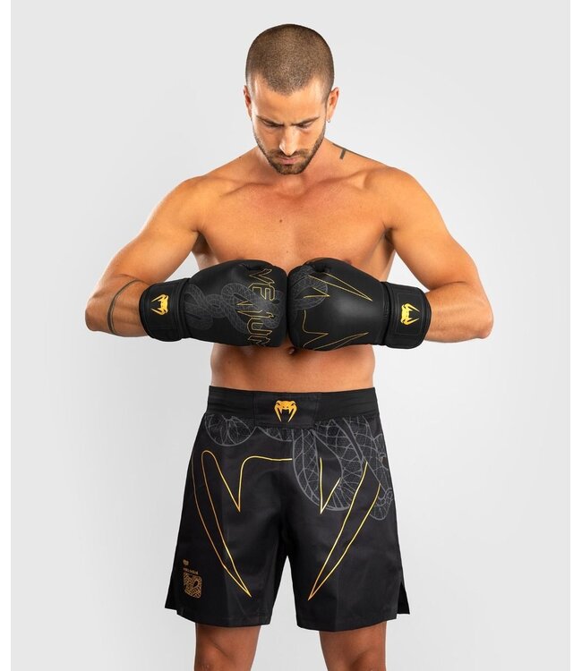 Venum Serpenti Fightshorts Zwart Zilver Goud