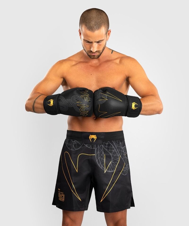 Venum Venum Serpenti Fightshorts Black Silver Gold