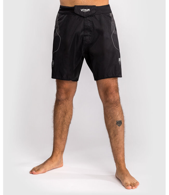Venum Nexus Fightshorts Zwart Zilver