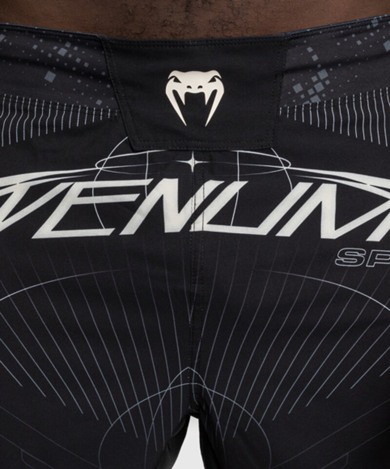 Venum Venum Eclipse Fightshorts Zwart Ivoor