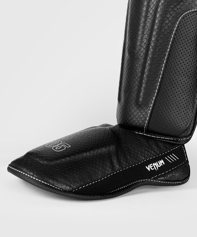 Venum Venum Impact Evo Scales Kickboks Scheenbeschermers Zwart