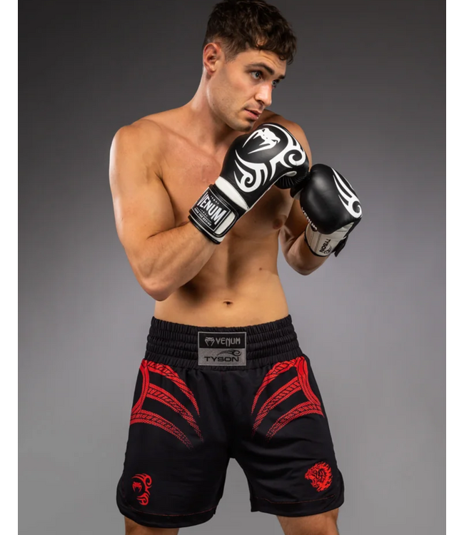Venum Venum x Mike Tyson Tiger Boxshorts Tiefschwarz Intensivrot