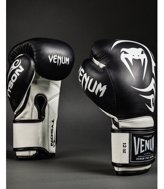 Venum Venum Giant 2.0 Mike Tyson Profi-Boxhandschuhe Tiefschwarz Optisches Weiß
