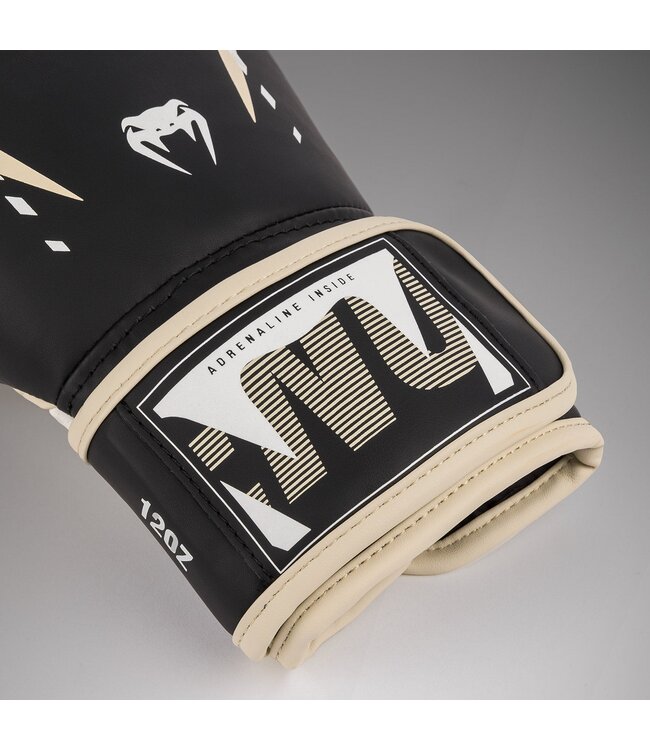 Venum Adrenaline Bokshandschoenen Zwart/Ivoor – Triple‑Density Foam, Ergonomisch Ontwerp