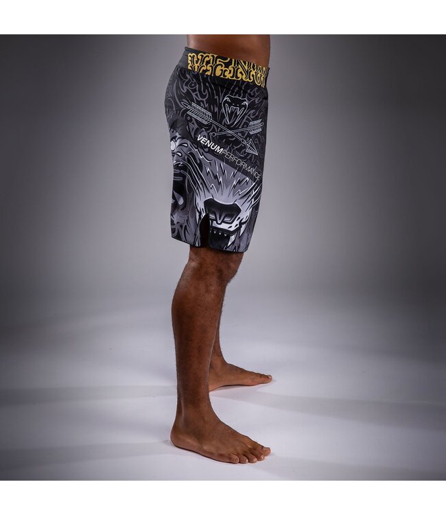 Venum Wolf Atak Fightshorts - Schwarz/Grau | Leichte und Robuste MMA & Grappling Shorts