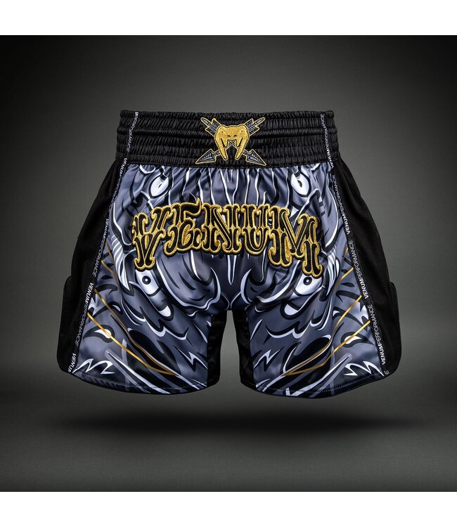 Venum Wolf Atak Muay Thai Short – Zwart/Grijs | Muay Thai & Kickboks Short