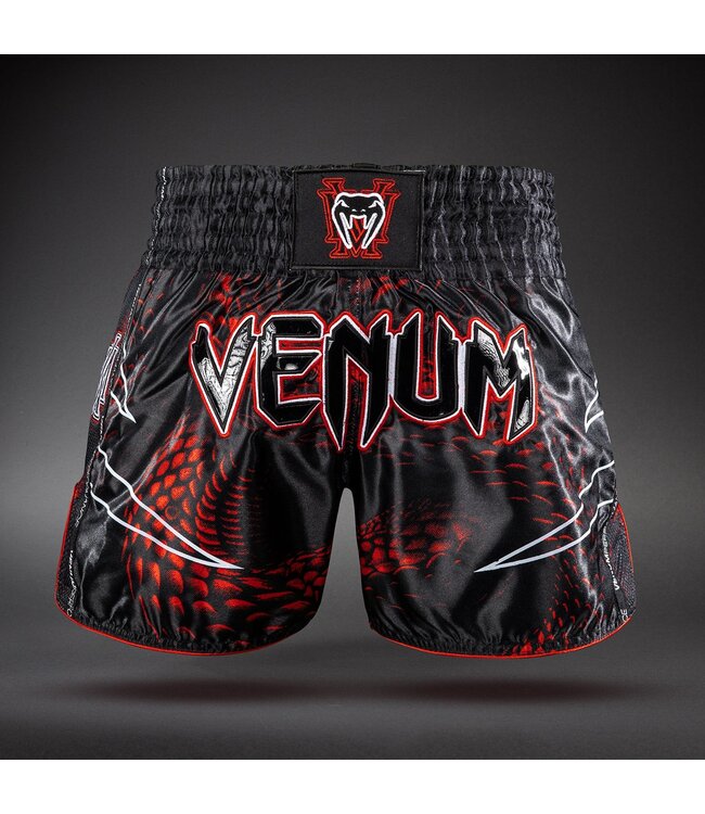 Venum Matupa Muay Thai Shorts – Zwart/Rood/Zilver | Professionele Muay Thai & Kickboks Shorts