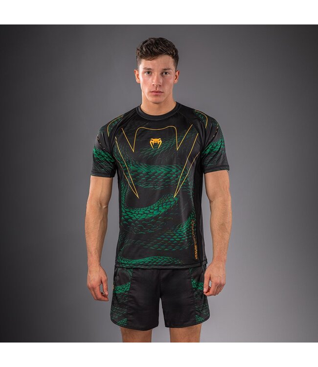 Venum Matupa Dry Tech T‑Shirt – Zwart/Groen/Goud | Sneldrogend Sportshirt voor Vechtsporten & Fitness