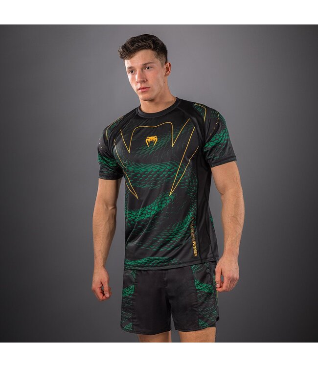 Venum Matupa Dry Tech T‑Shirt – Zwart/Groen/Goud | Sneldrogend Sportshirt voor Vechtsporten & Fitness