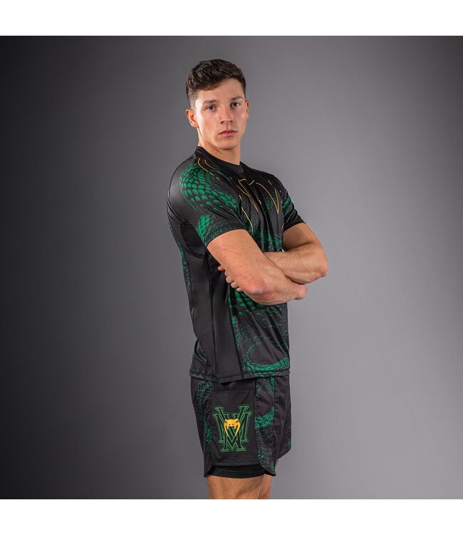 Venum Matupa Dry Tech T‑Shirt – Zwart/Groen/Goud | Sneldrogend Sportshirt voor Vechtsporten & Fitness