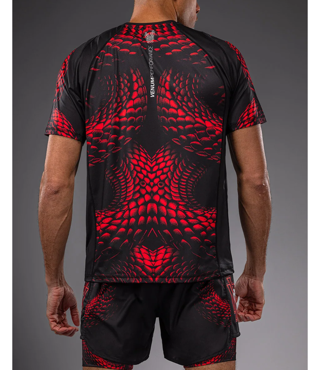Venum Matupa Dry Tech T‑Shirt – Zwart/Rood/Zilver | Sneldrogend Sportshirt voor Vechtsporten & Fitness