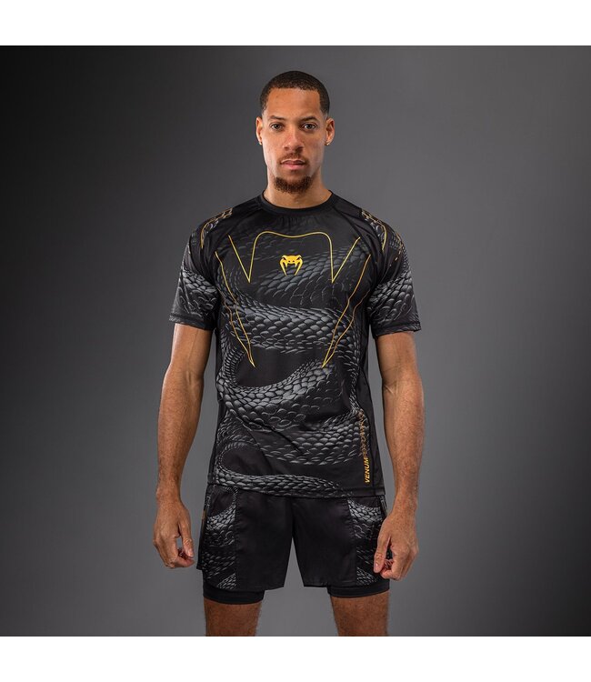 Venum Matupa Dry Tech T‑Shirt – Schwarz/Grau/Gold | Schnell trocknendes Sportshirt für Kampfsport & Fitness