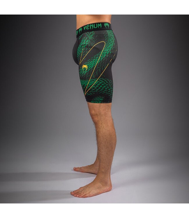 Venum Matupa Vale Tudo Shorts – Zwart/Groen/Goud | Premium Compressie Shorts voor MMA, BJJ & No‑Gi