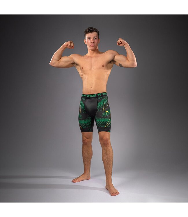Venum Matupa Vale Tudo Shorts – Schwarz/Grün/Gold | Premium Kompressionsshorts für MMA, BJJ & No‑Gi