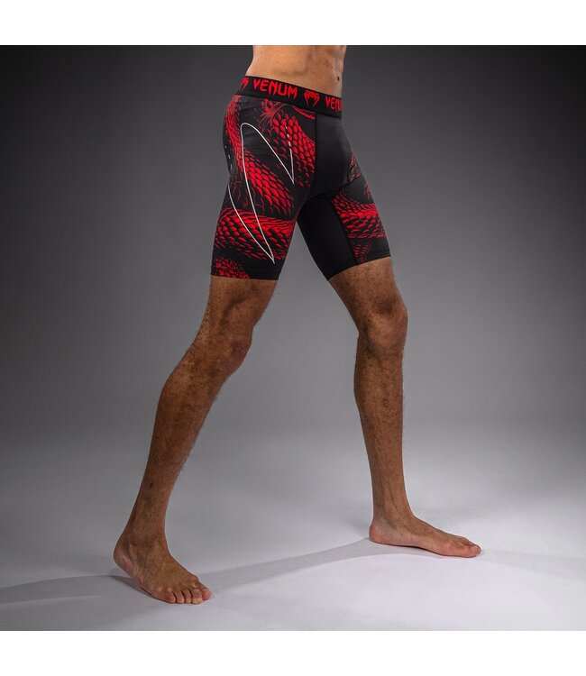 Venum Matupa Vale Tudo Shorts – Schwarz/Rot/Silber | Premium Kompressionsshorts für MMA, BJJ & No‑Gi