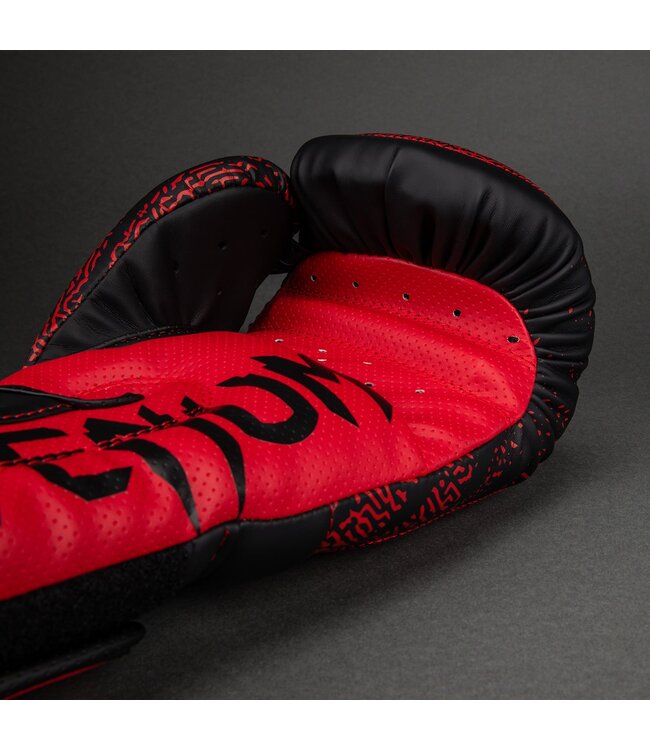 Venum x Tekken 8 Bokshandschoenen – Kazuya – Rood/Zwart – Premium Boxing Gloves voor Boksen, Kickboksen & Training – Limited Edition