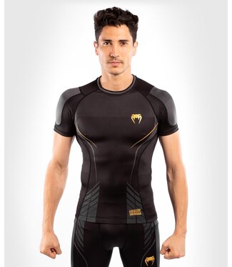 Venum Venum Athletics Rashguard Korte Mouw – Black/Gold | MMA & BJJ Compressieshirt