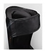 Venum Streamline Shin Guards – Premium Kickboxing Protection – Black/Gold