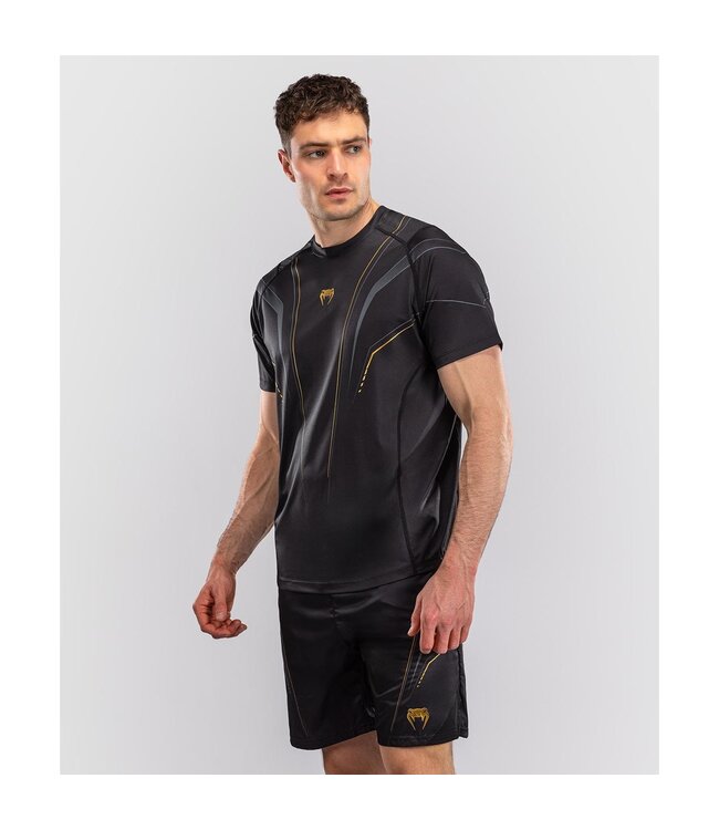 Venum Streamline Dry Tech T‑Shirt – Sneldrogend Lichtgewicht Sportshirt – Zwart/Goud