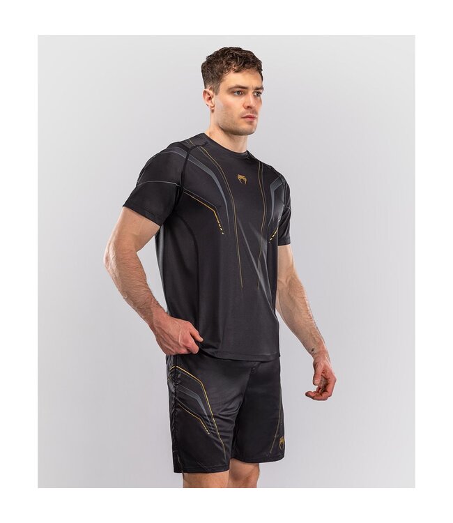 Venum Streamline Dry Tech T‑Shirt – Sneldrogend Lichtgewicht Sportshirt – Zwart/Goud