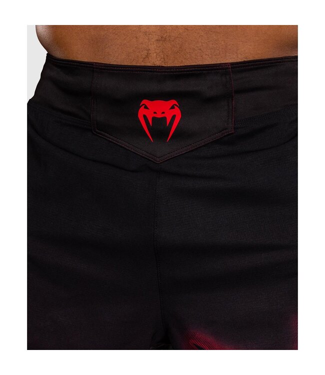 Venum Spectre Fightshorts Schwarz/Rot – Leichte MMA & Kickbox Shorts