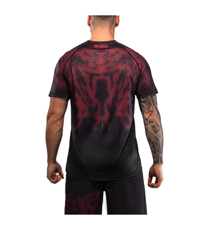 Venum Spectre Dry‑Tech T‑Shirt Schwarz/Rot – Schnelltrocknendes Leichtes Trainingsshirt für Kickboxen & MMA