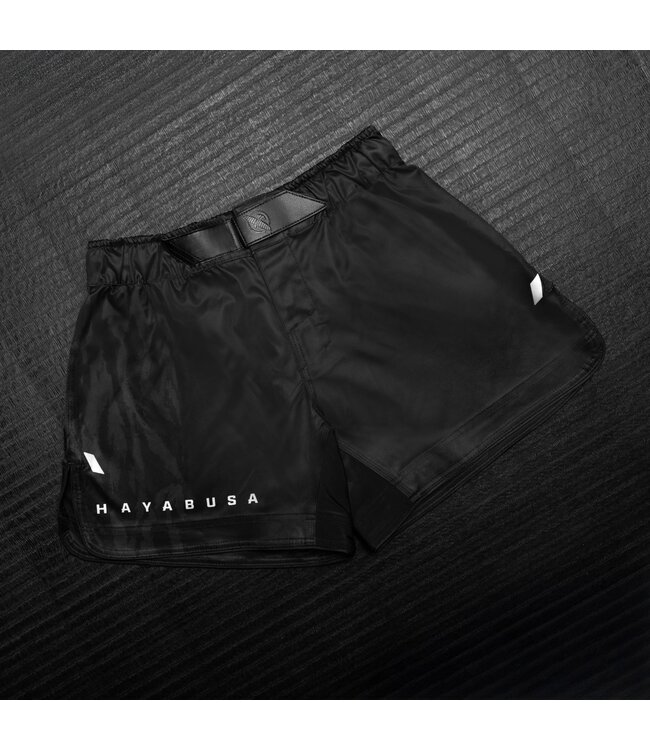 Hayabusa Apex Mid‑Thigh Fight Shorts – Carbon Black – MMA & BJJ Trainingsshort