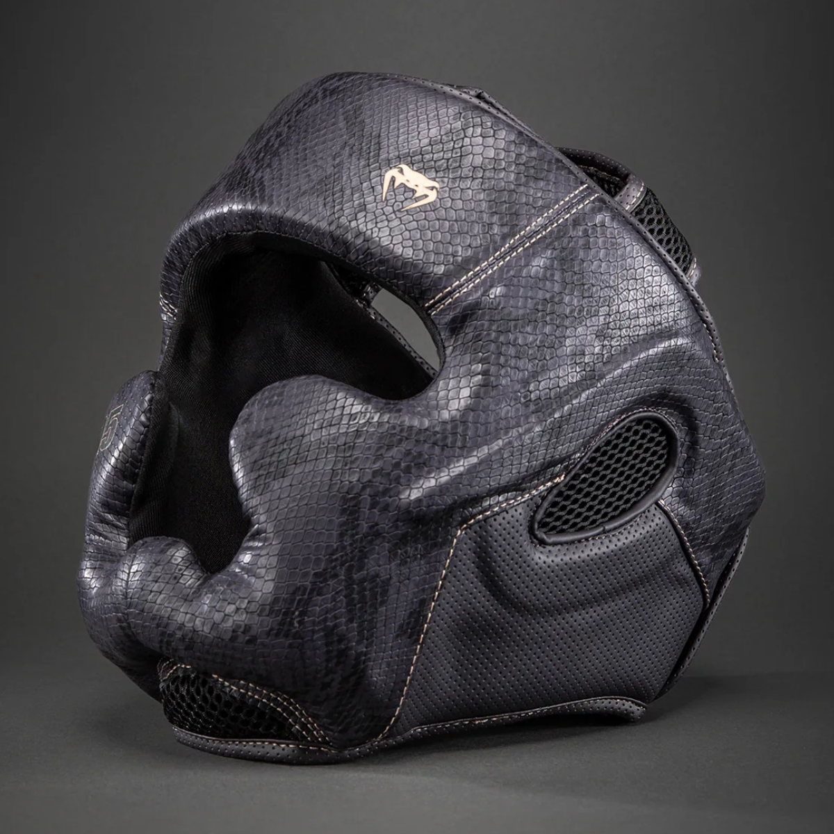 Venum Impact Kopfschutz – zuverlässiger Allround-Schutz für Kickboxen, Muay Thai & MMA